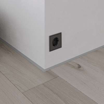 Микро плинтус Лайн С-05.25.2 серебристый