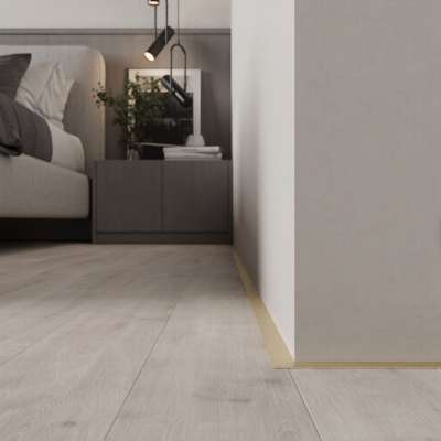 Микро плинтус Лайн С-05.25.7 золото