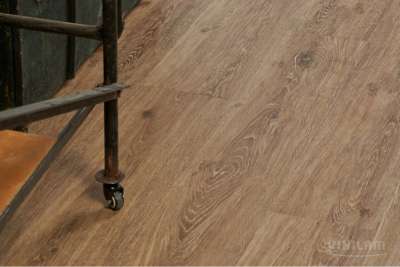 Ламинат SPC Vinilam Cork Дуб Брюссель 04-018