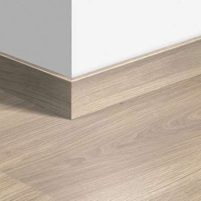 Плинтус Quick Step 58 мм QSSKR 01304 Дуб светло-серый лакированный